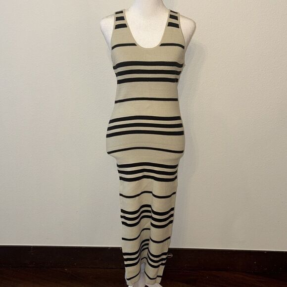 Alice + Olivia Elaina striped sweater dress - Picture 3 of 4